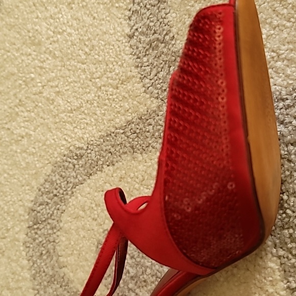Nina red dress sandal style heel 8.5M, leather sole sequin & satin trim peek toe - Picture 6 of 8